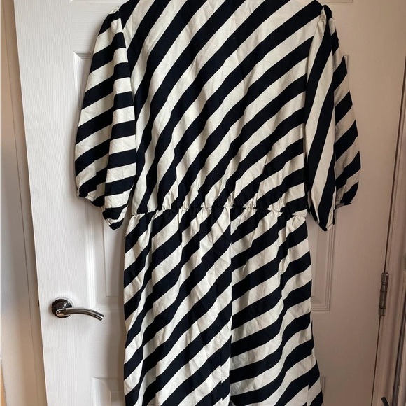 F&F Monochrome Striped Garment - Picture 5 of 5